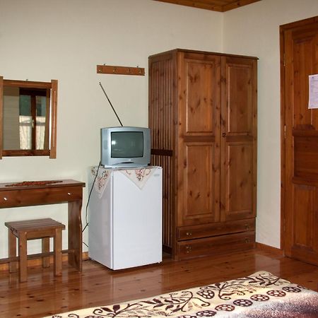 אגיוס גרמנוס To Petrino Guesthouse מראה חיצוני תמונה
