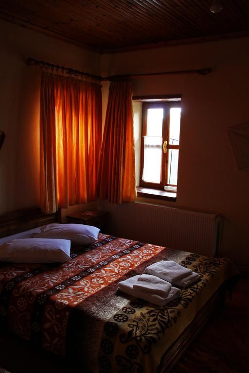 אגיוס גרמנוס To Petrino Guesthouse חדר תמונה